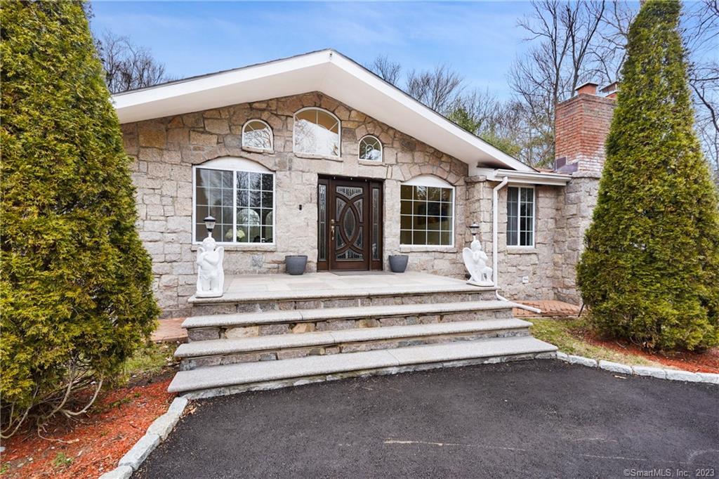 69 Chestnut Hill Road Stamford, CT 06903 - Photo 1 of 1 Gallery Image 1