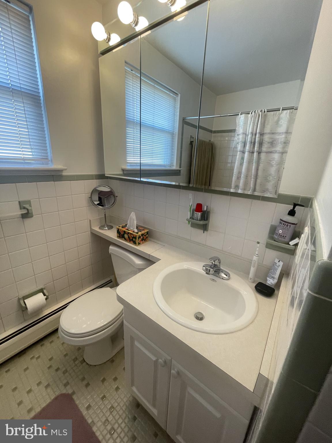 8325 Rising Sun Avenue Philadelphia, PA 19111 - Photo 12 of 30 Gallery Image 12