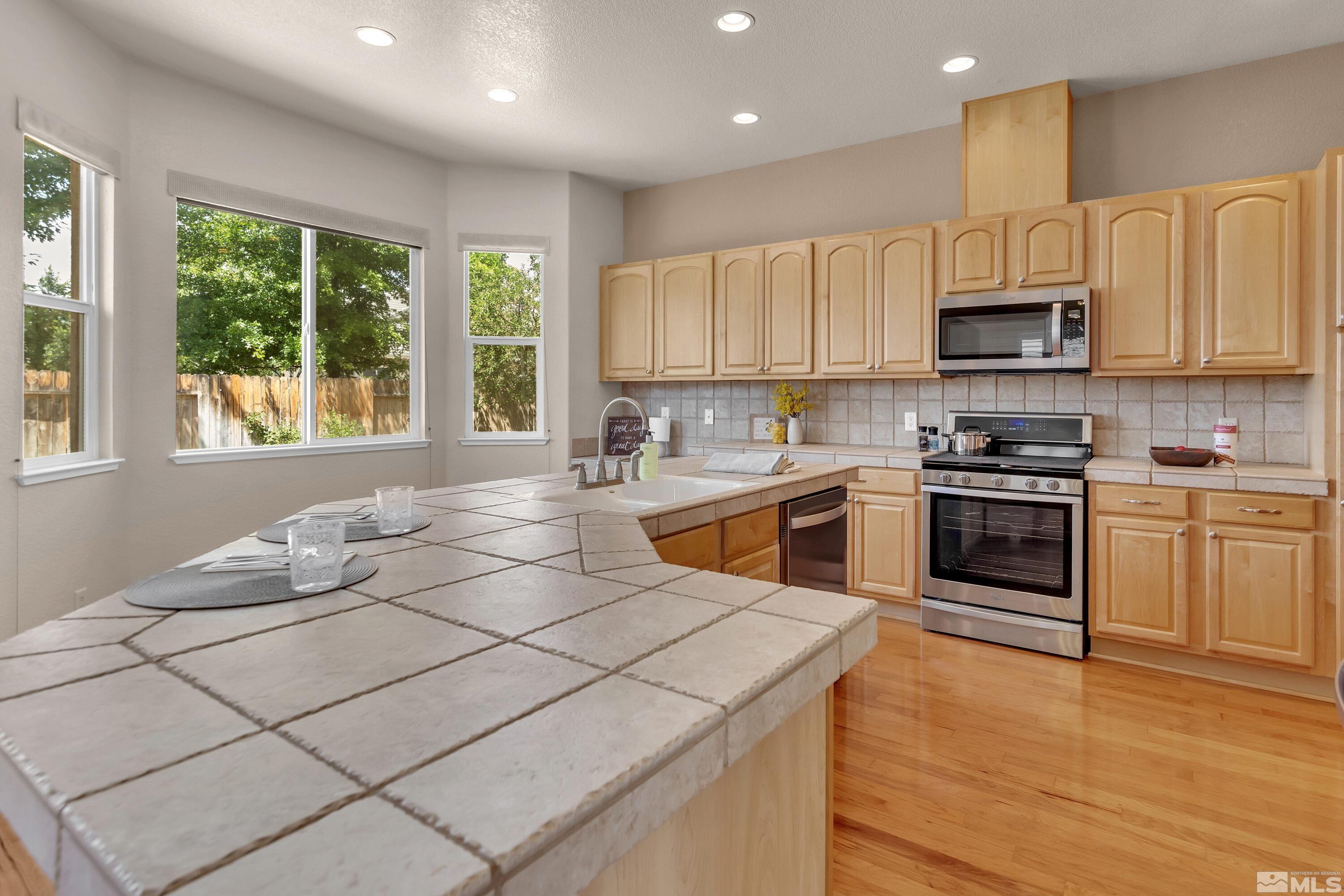 10039 Cascade Falls Drive Reno, NV 89521 - Photo 11 of 29 Photo 11