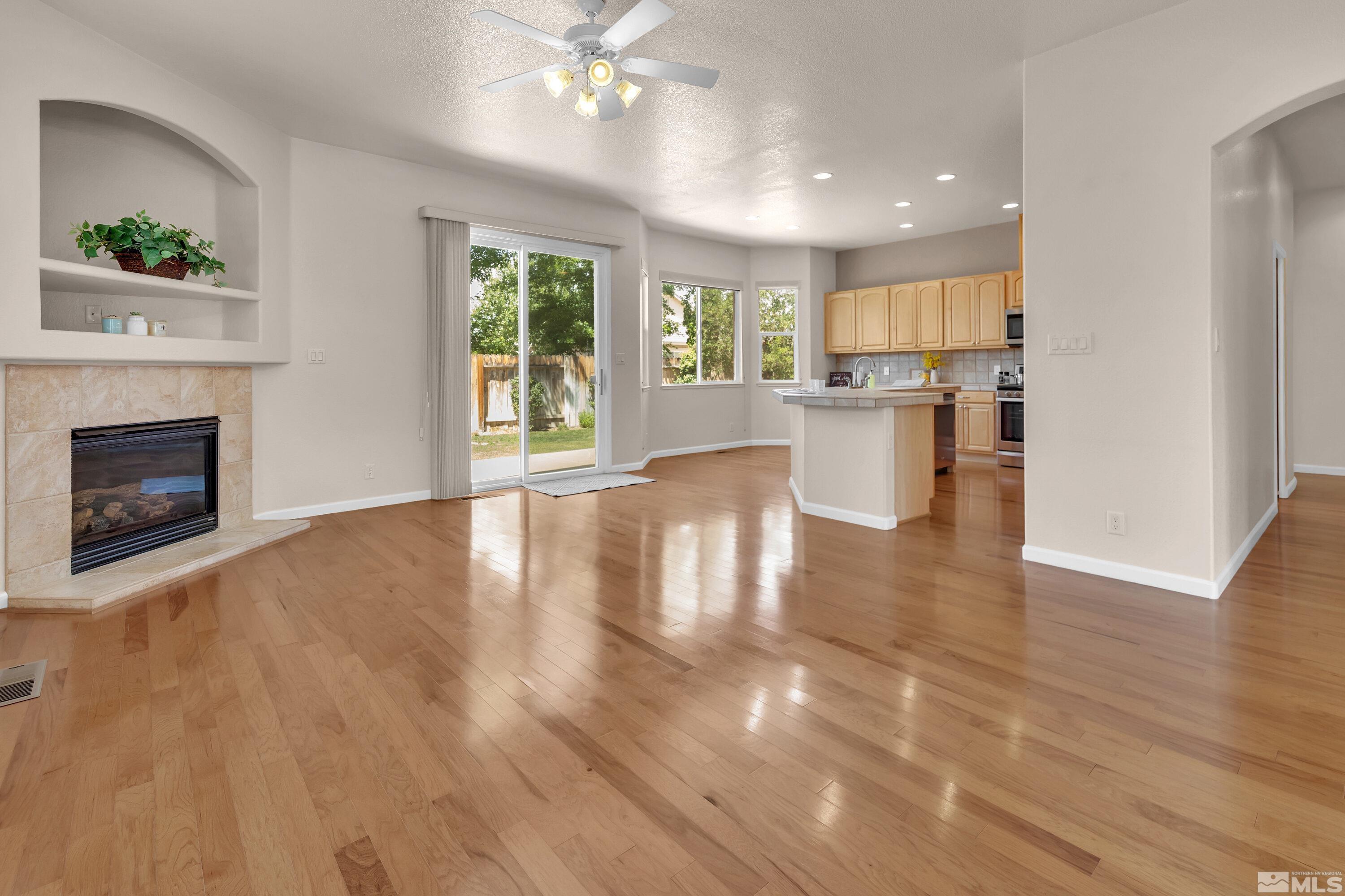 10039 Cascade Falls Drive Reno, NV 89521 - Photo 5 of 29 Photo 5