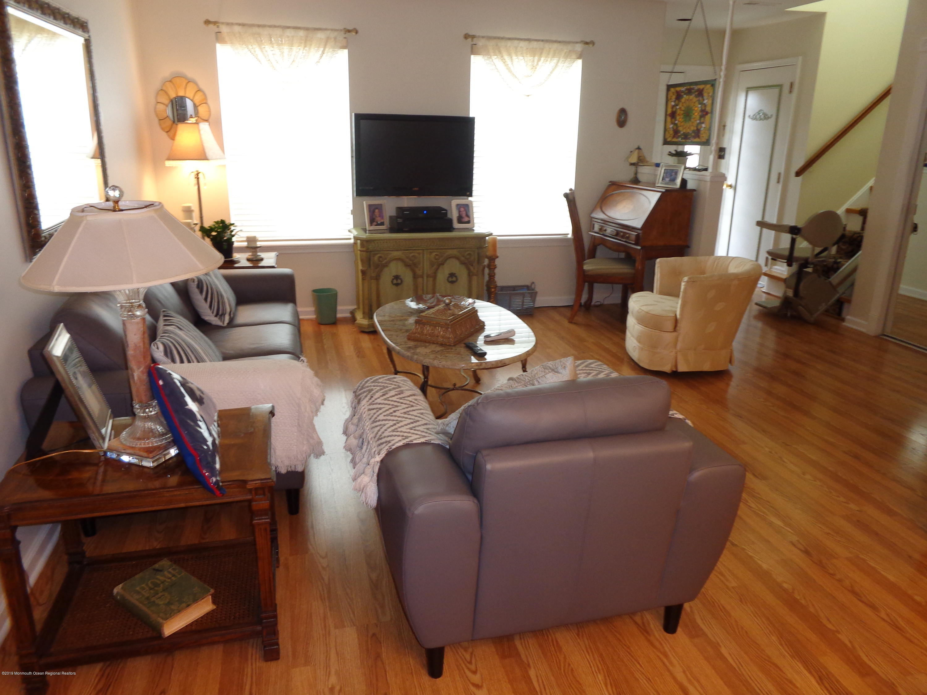 69 Ridge Place Freehold, NJ 07728 - Photo 3 of 10 DSC00407