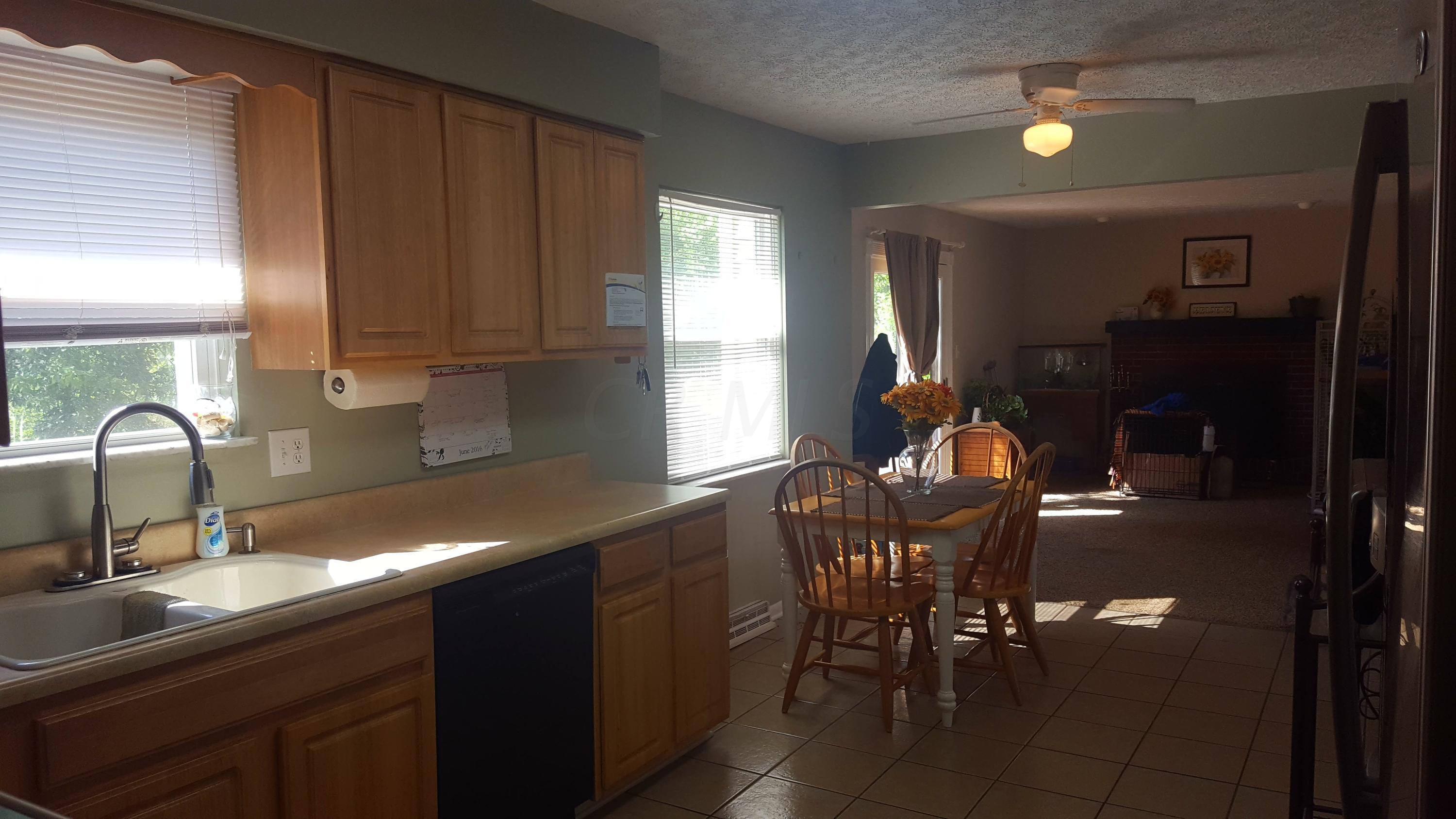 1609 Demorest Road Columbus, OH 43228 - Photo 8 of 24 Gallery Image 8