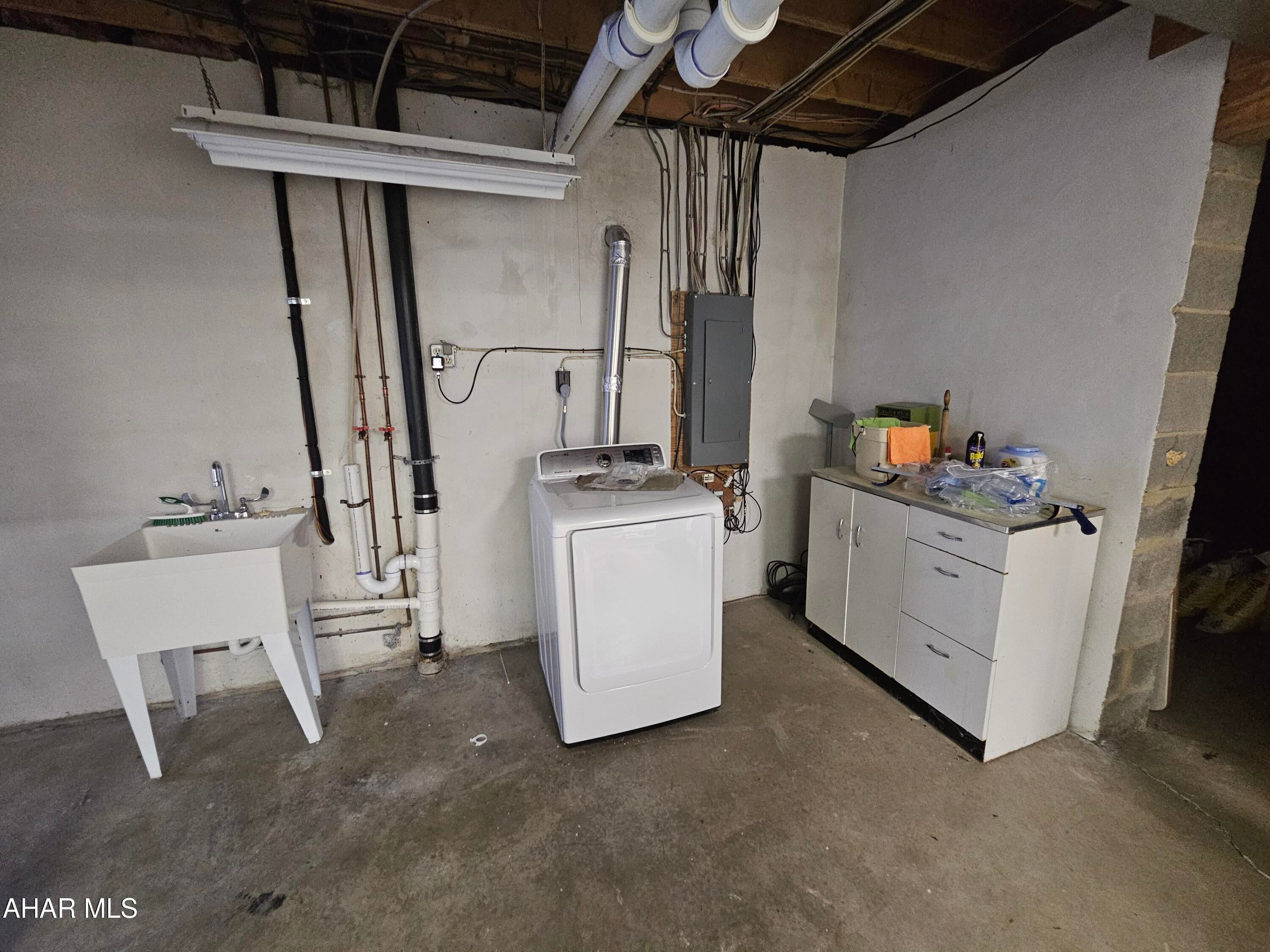 411 Ridge Avenue Altoona, PA 16602 - Photo 24 of 32 Gallery Image 24