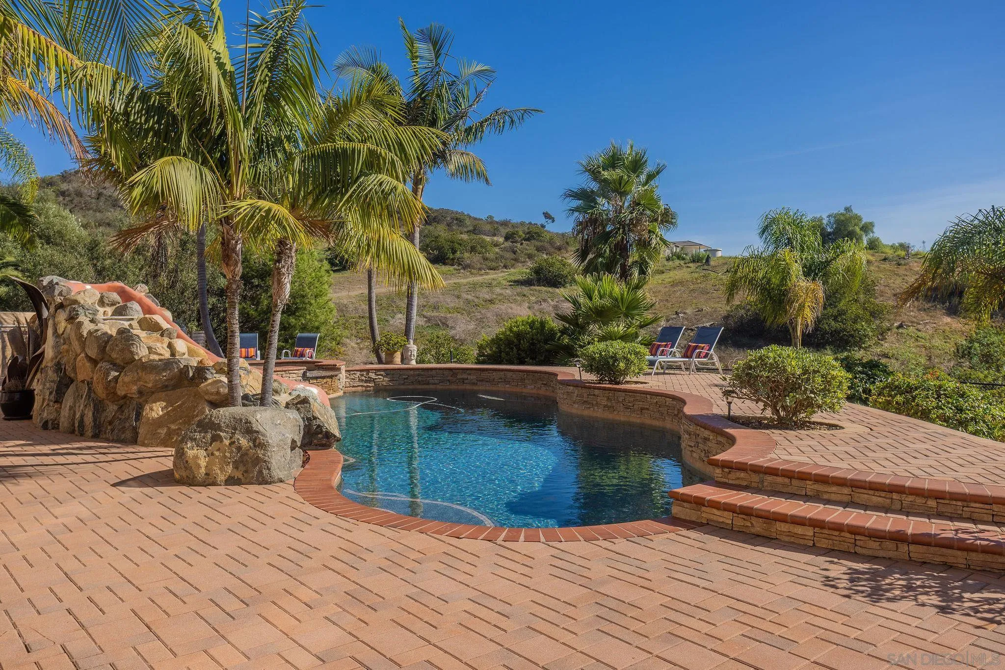845 Vista Point Circle Vista, CA 92084 - Photo 37 of 58