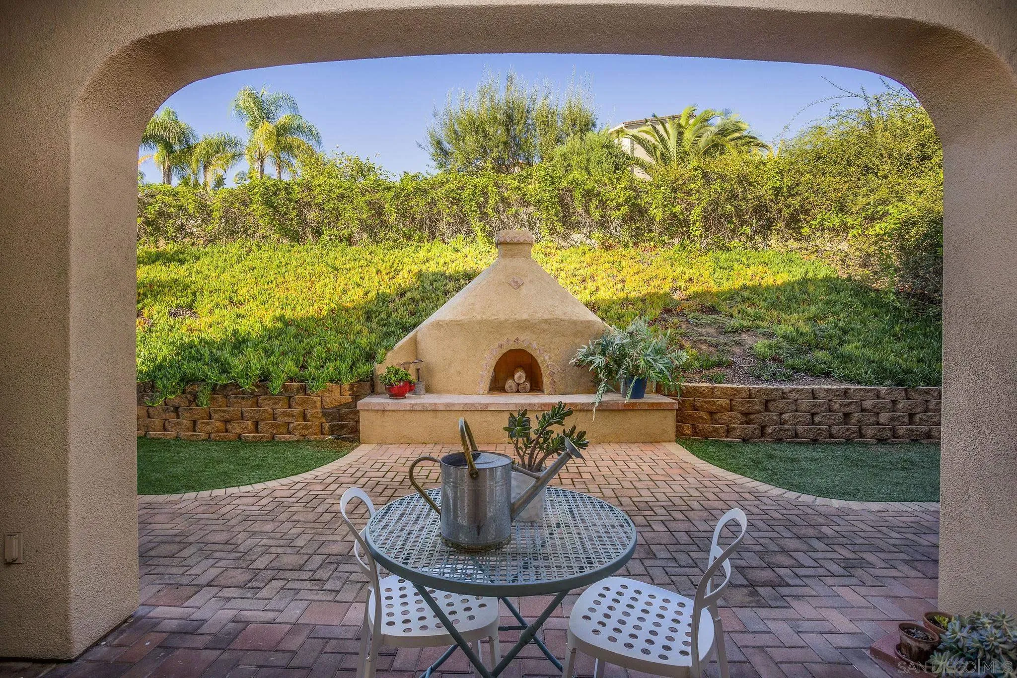 845 Vista Point Circle Vista, CA 92084 - Photo 48 of 58 a view of a chairs and table in the patio