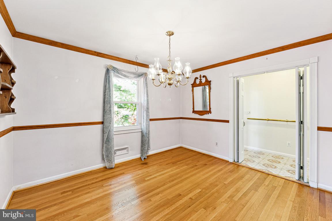 9949 Frederick Road Ellicott City, MD 21042 - Photo 15 of 35 Gallery Image 15