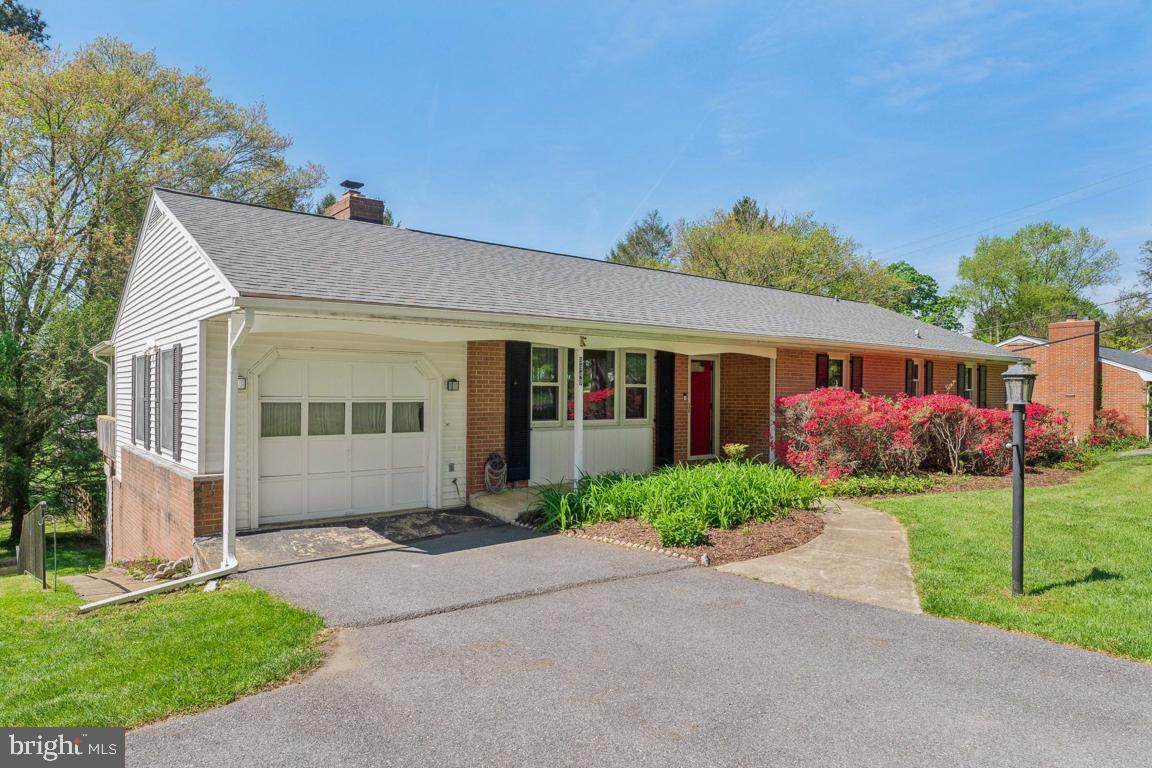 9949 Frederick Road Ellicott City, MD 21042 - Photo 3 of 35 Gallery Image 3