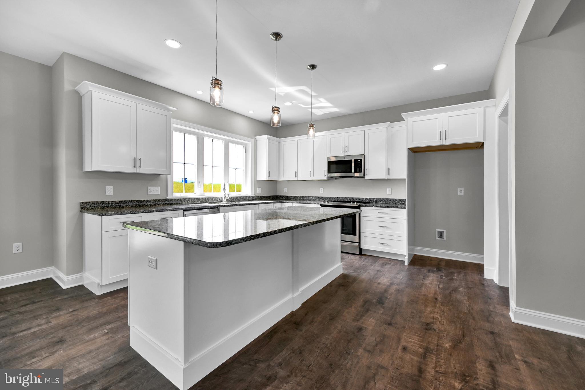 3241 Foxcroft Way York, PA 17406 - Photo 12 of 50