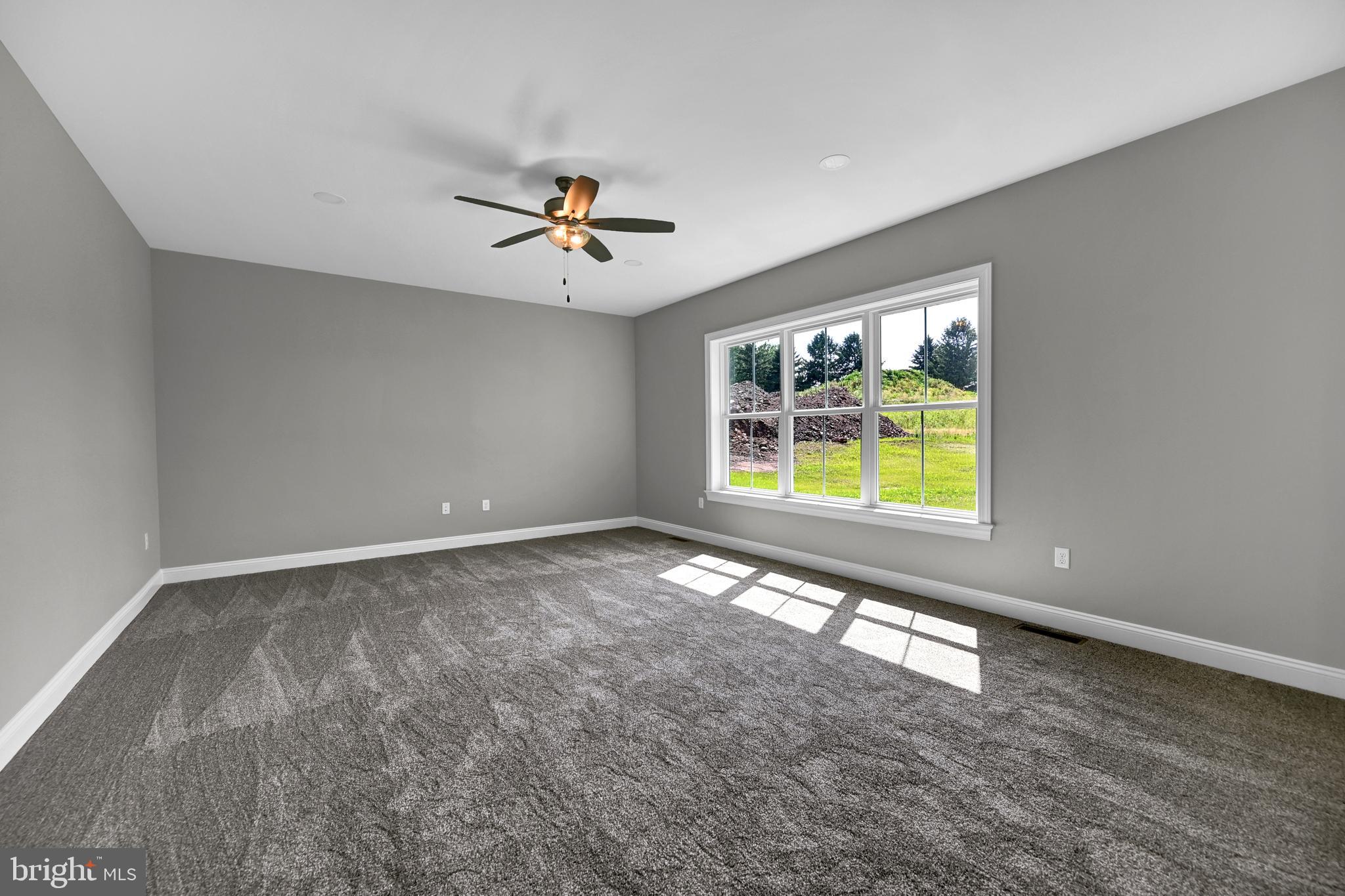 3241 Foxcroft Way York, PA 17406 - Photo 16 of 50