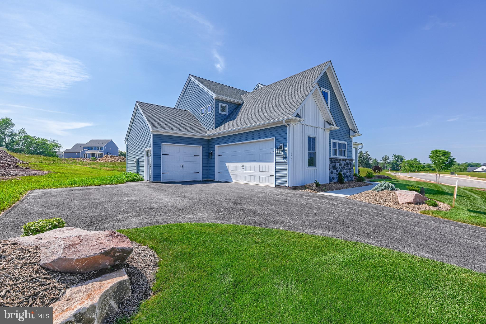 3241 Foxcroft Way York, PA 17406 - Photo 2 of 50