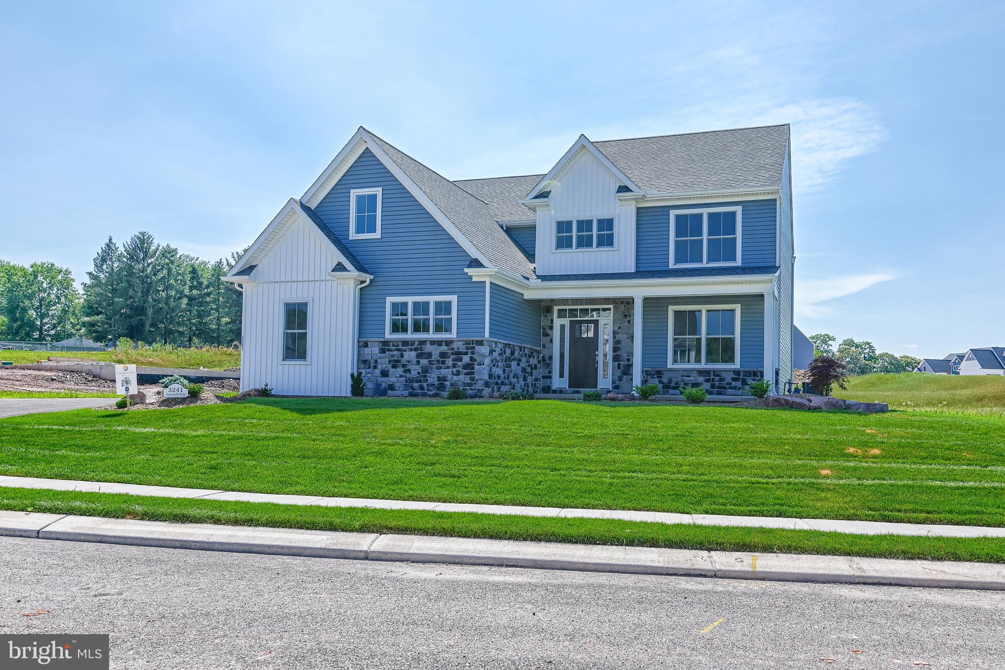 3241 Foxcroft Way York, PA 17406 - Photo 3 of 50