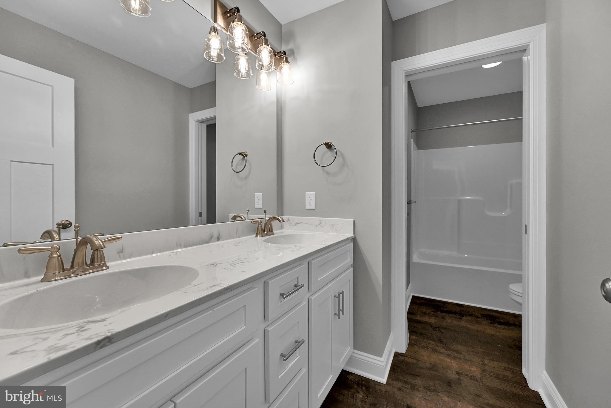 3241 Foxcroft Way York, PA 17406 - Photo 33 of 50