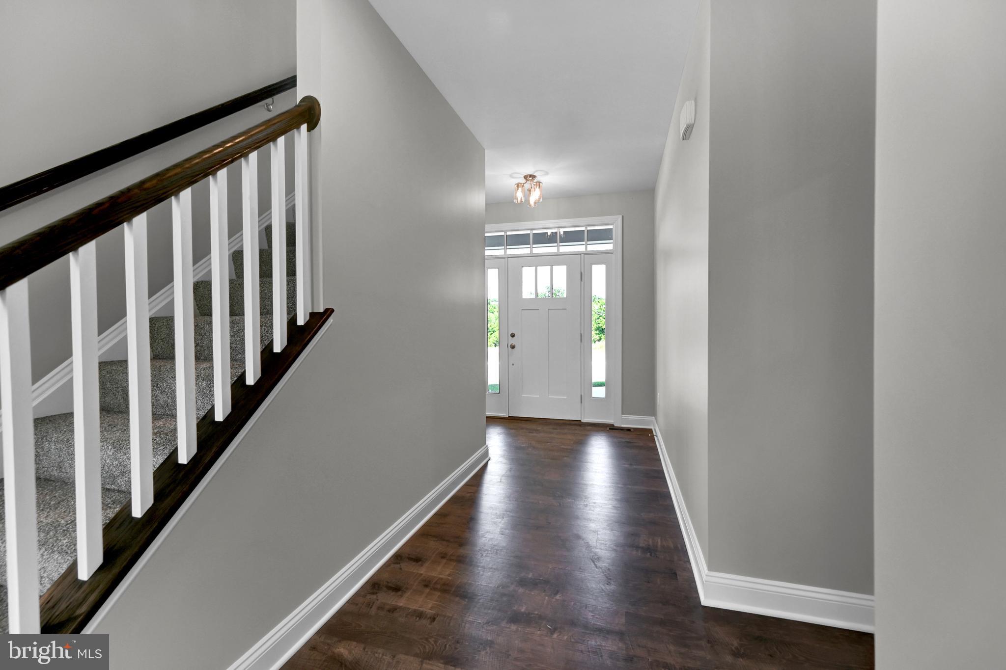 3241 Foxcroft Way York, PA 17406 - Photo 4 of 50