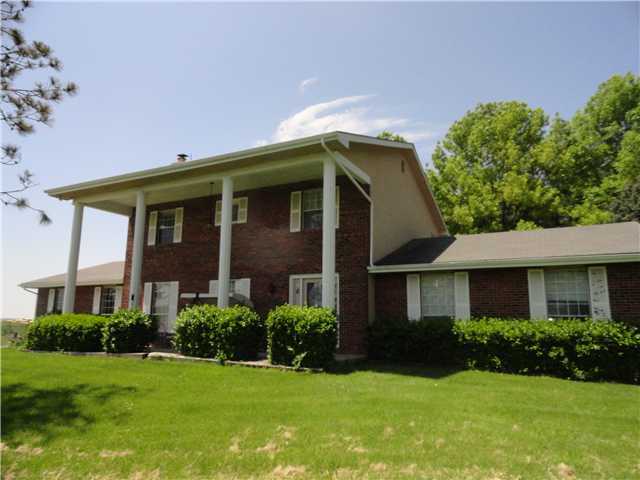 335 Rockmill Road Southwest Lancaster, OH 43130 - Photo 1 of 12