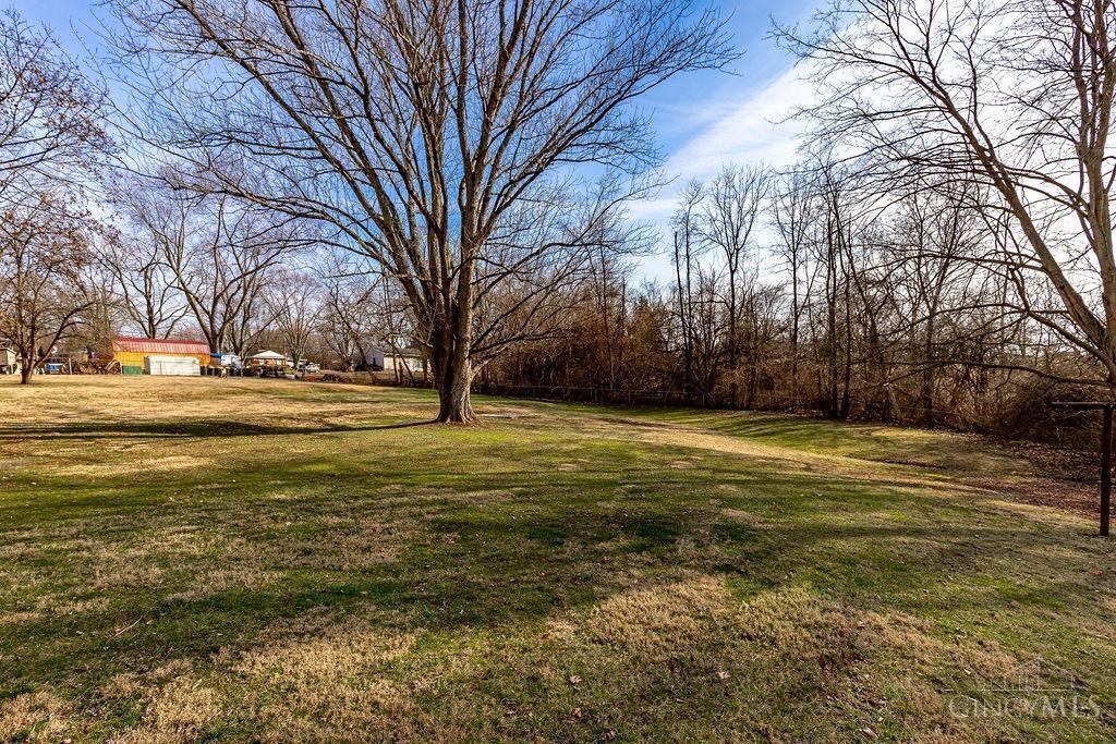 5671 Decker Road Franklin, OH 45005 - Photo 23 of 34