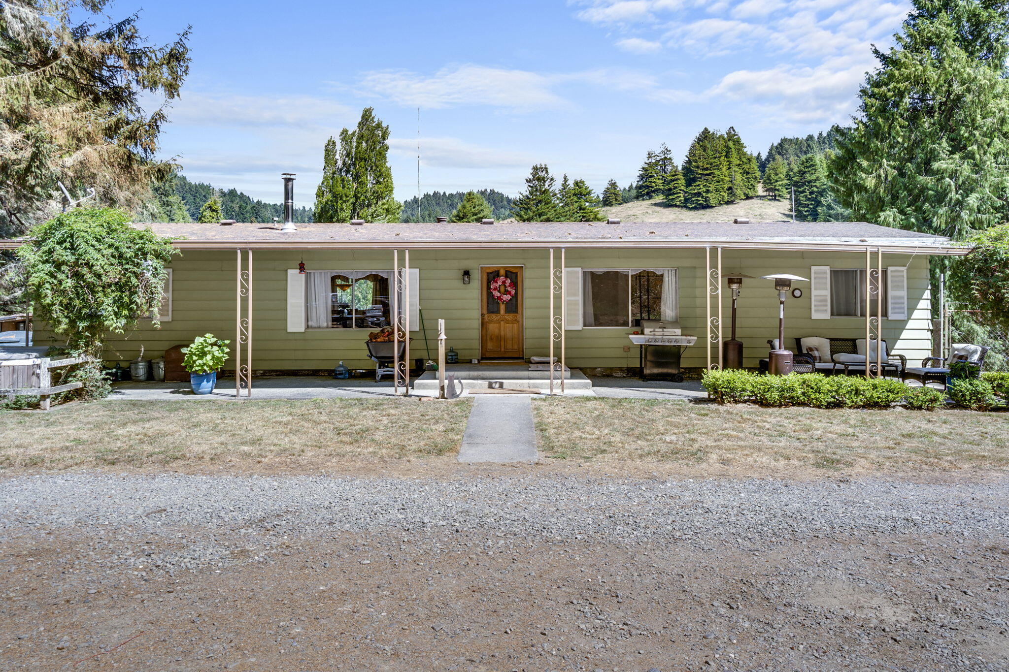1750 Williams Creek Road Ferndale, CA 95536 - Photo 3 of 50