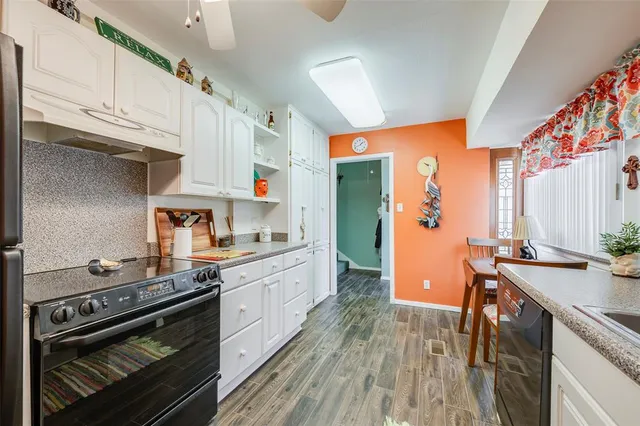 $324,900 | 5200 Country Club Drive, DeCordova, TX 76049