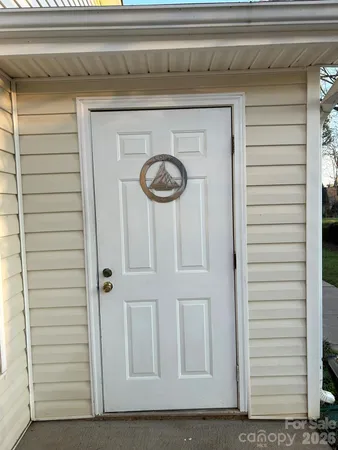 a close view of door lock