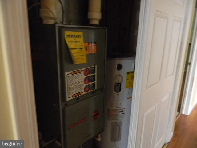 3922 North Point Road Baltimore, MD 21222 - Photo 17 of 22 a close up of a door