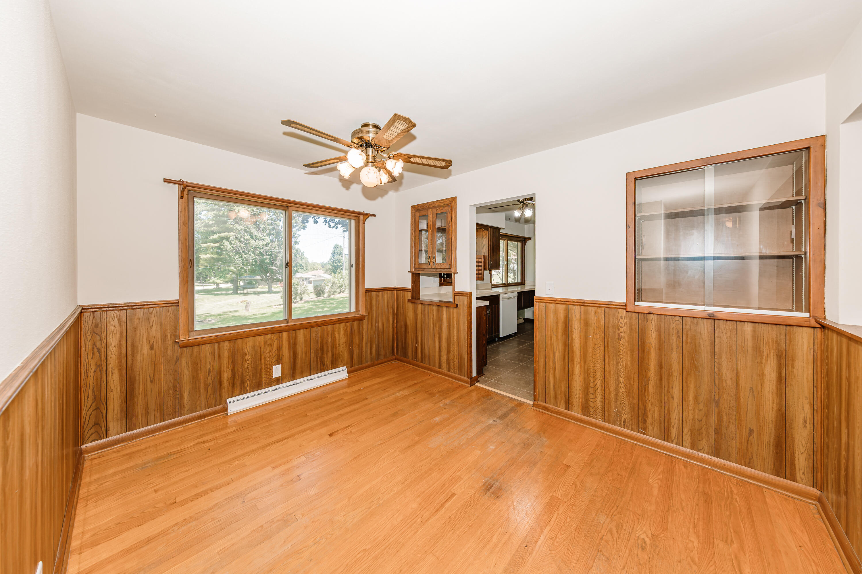 21670 West Glengarry Road New Berlin, WI 53146 - Photo 14 of 50 Dining Room