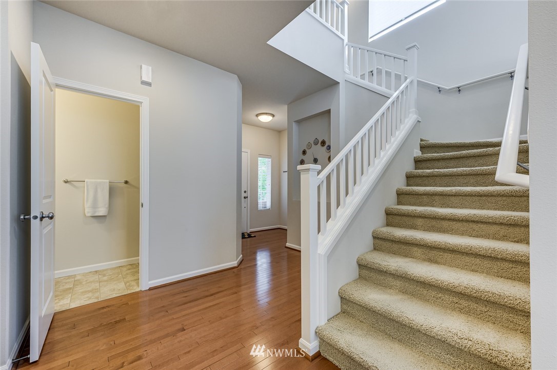 3928 178th Street Southeast Bothell, WA 98012 - Photo 9 of 33 Gallery Image 9