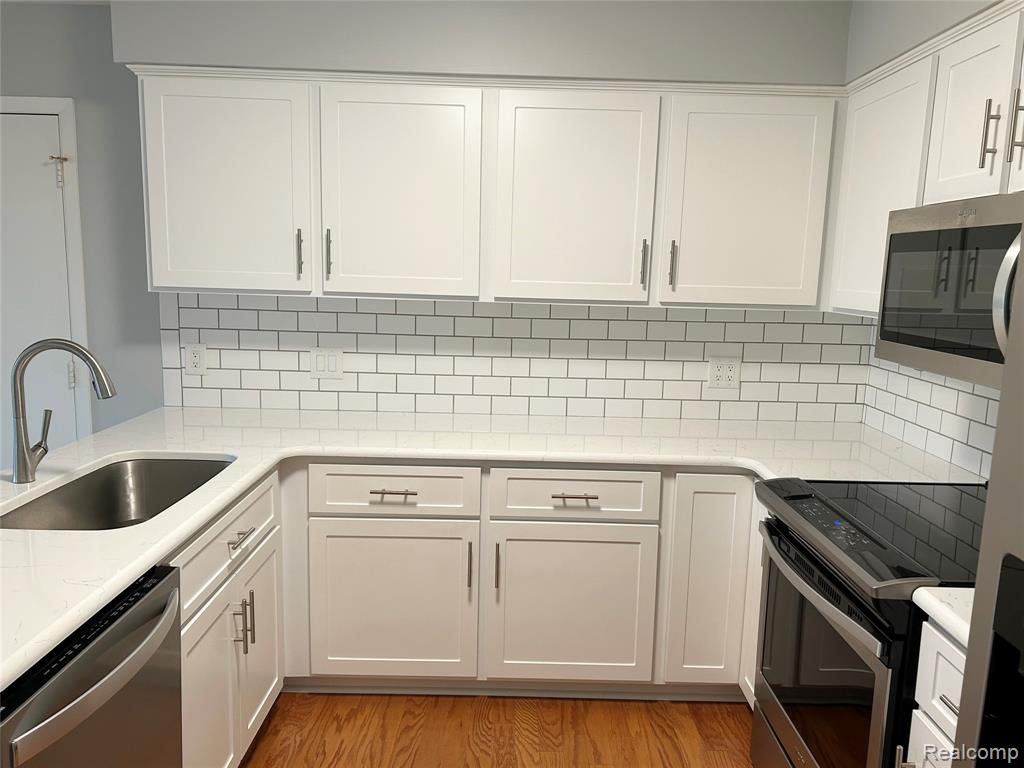 591 Tennyson Rochester Hills, MI 48307 - Photo 5 of 20