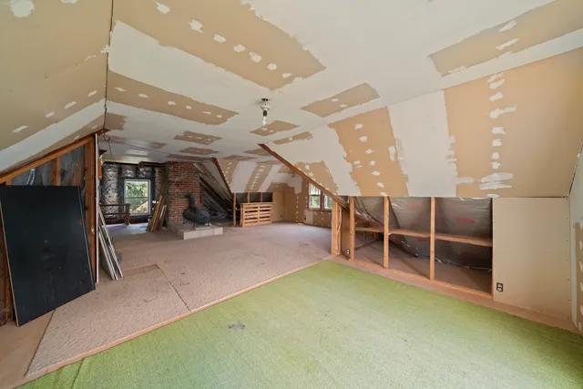 $275,000 | 205 South Gage Street, Somonauk, IL 60552