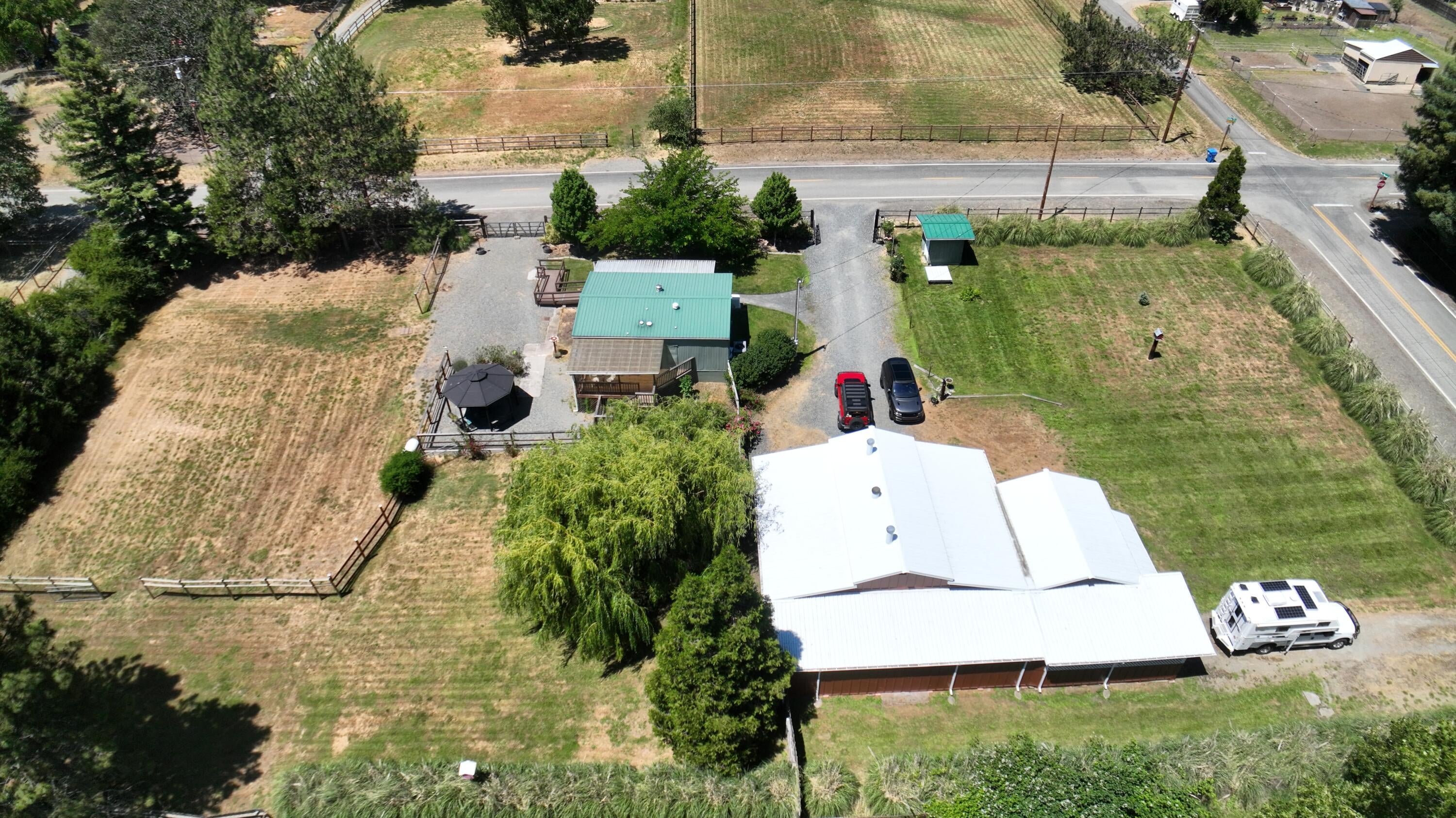 391 Homewood Road Grants Pass, OR 97527 - Photo 42 of 53 43