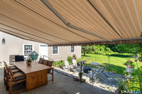 $1,350,000 | 20 Head Of Meadow Road, Newtown, CT 06470