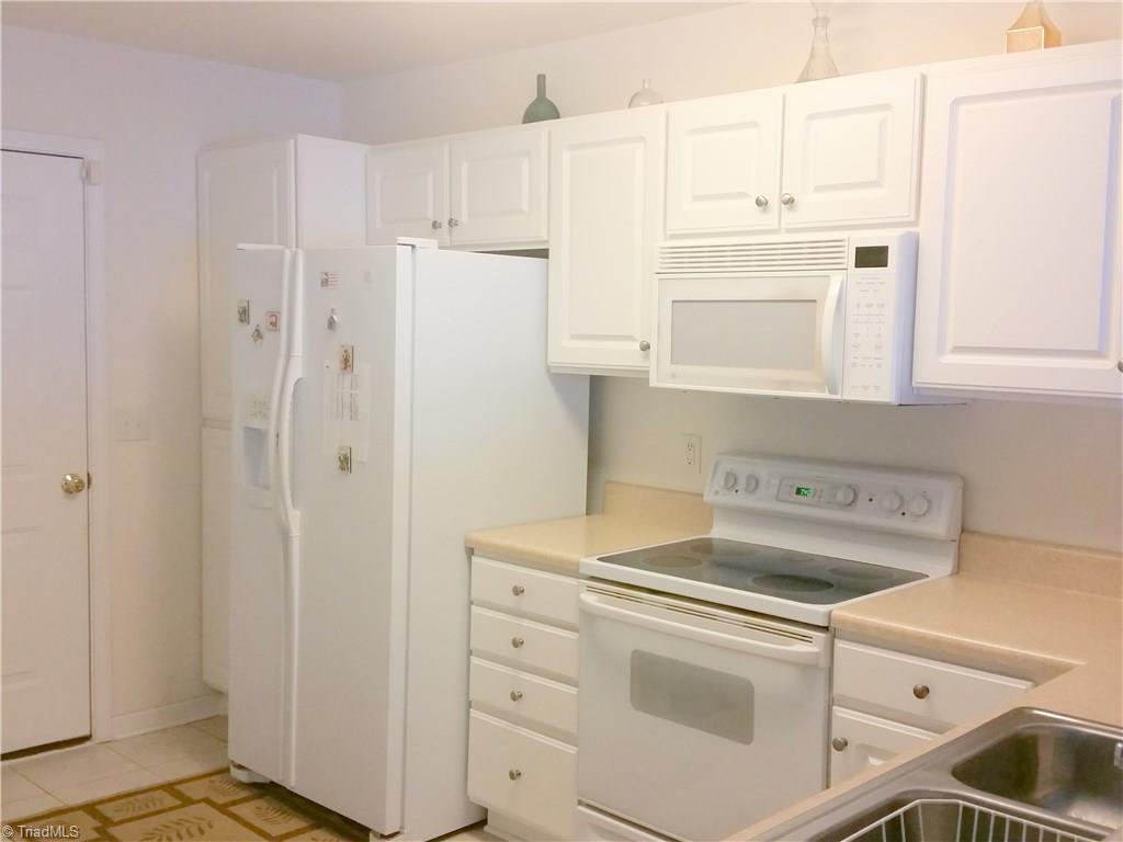2146 Weststone Road Clemmons, NC 27012 - Photo 2 of 12 Gallery Image 2