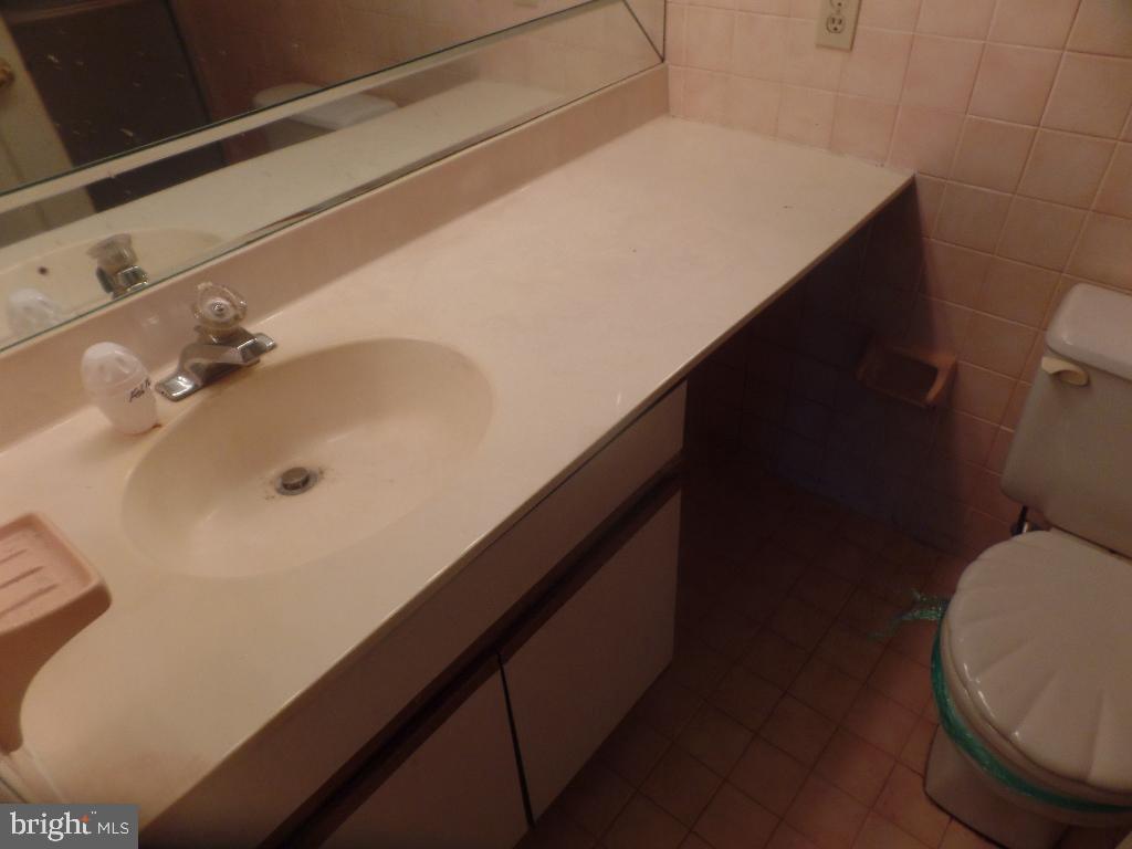 2015 Welsh Road, Unit B27 Philadelphia, PA 19115 - Photo 14 of 15 Gallery Image 14