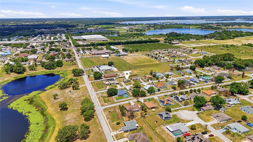 6005 Lake Ruth Drive West Dundee, FL 33838 - Photo 3 of 42