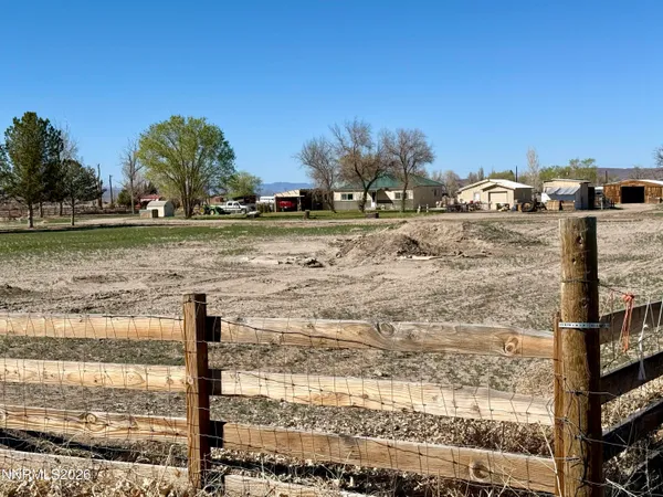 $310,000 | 20 Penrose Drive, Yerington, NV 89447