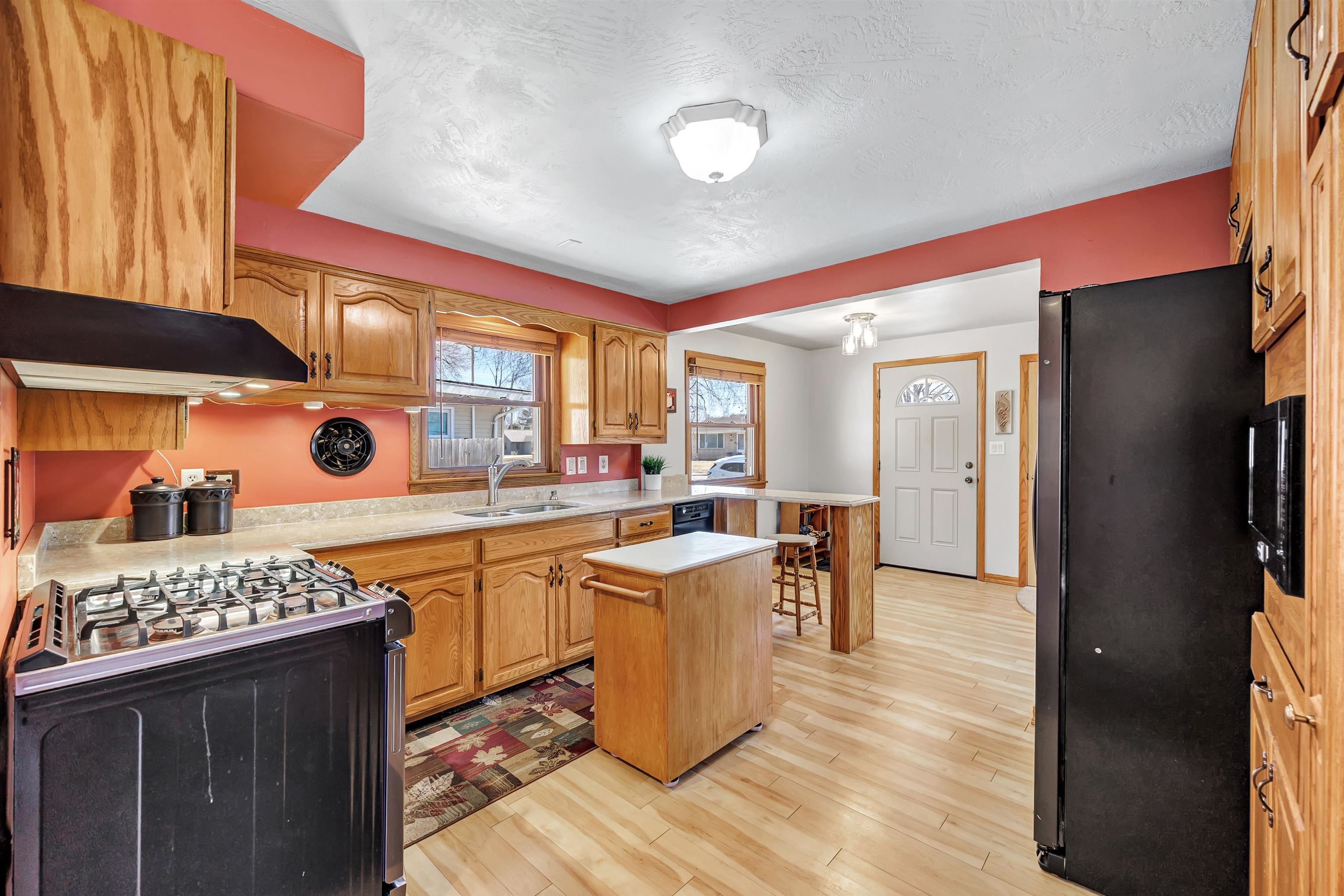 114 Wilson Avenue Appleton, WI 54915 - Photo 12 of 35