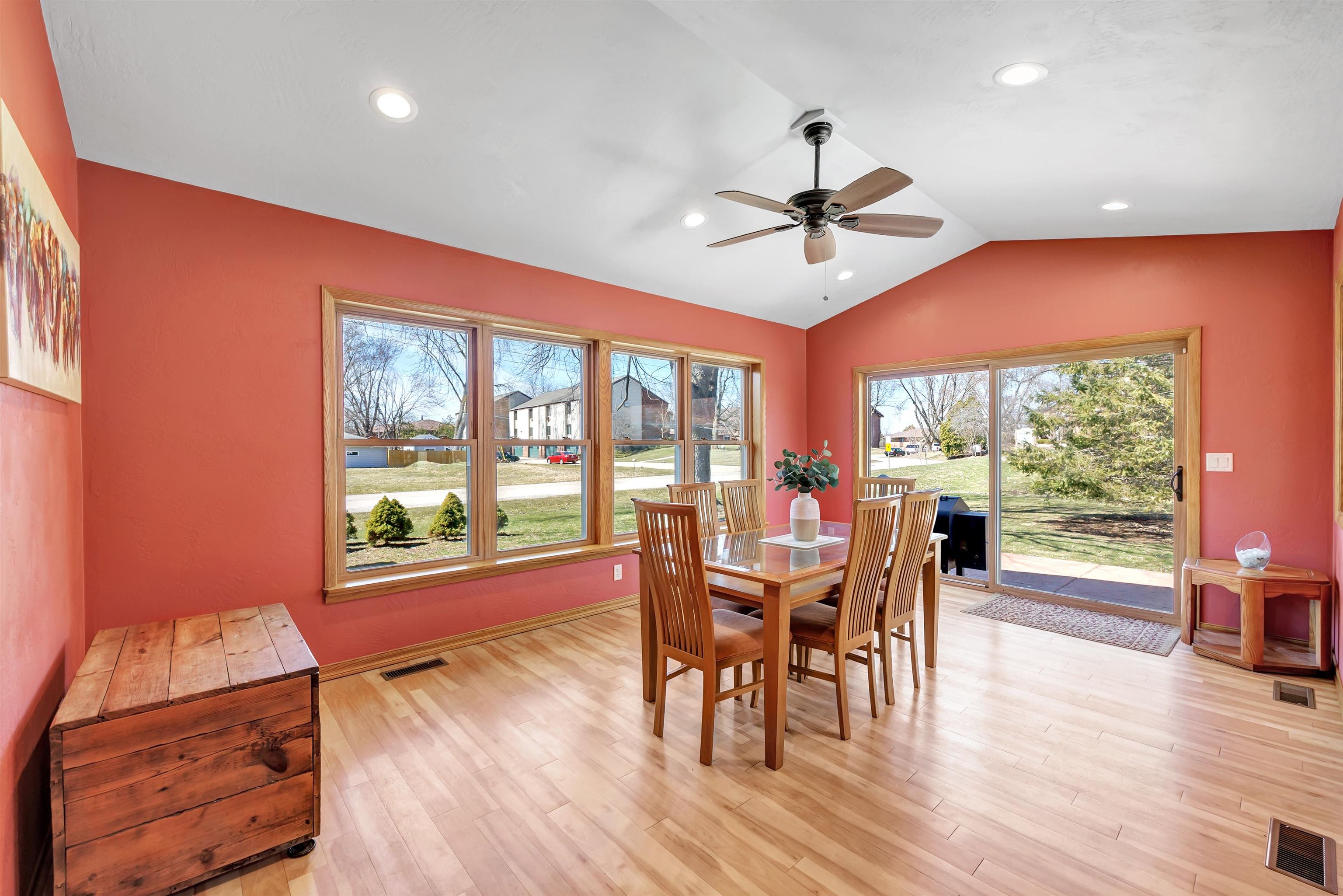 114 Wilson Avenue Appleton, WI 54915 - Photo 13 of 35