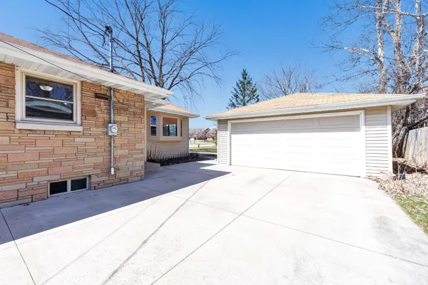 $294,900 | 114 Wilson Avenue, Appleton, WI 54915