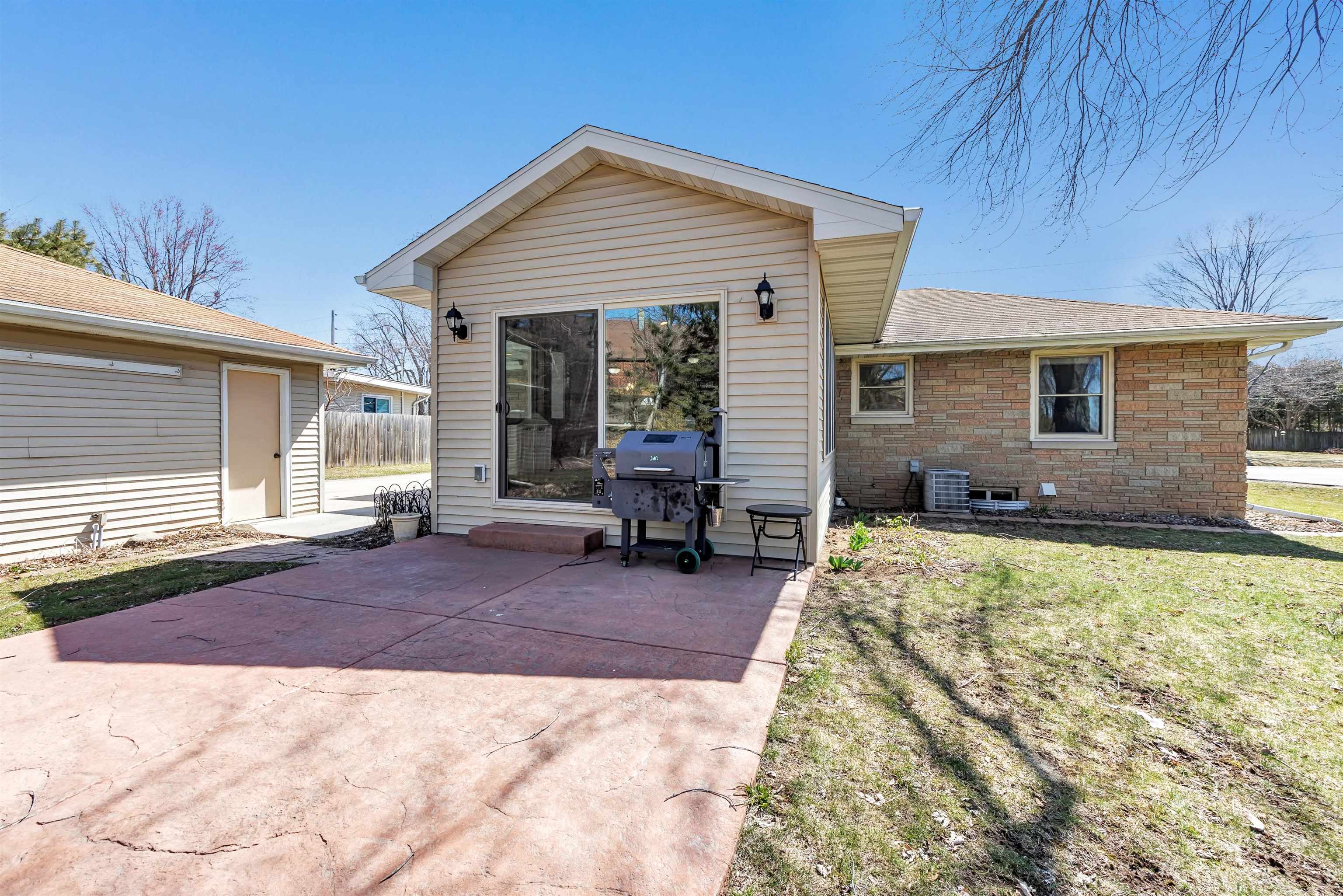 114 Wilson Avenue Appleton, WI 54915 - Photo 33 of 35