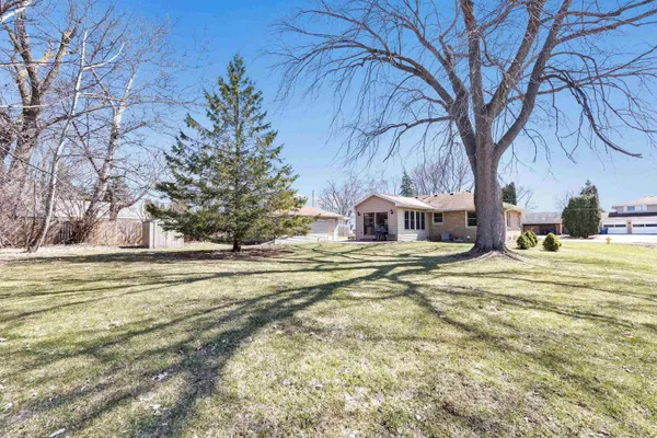 $294,900 | 114 Wilson Avenue, Appleton, WI 54915