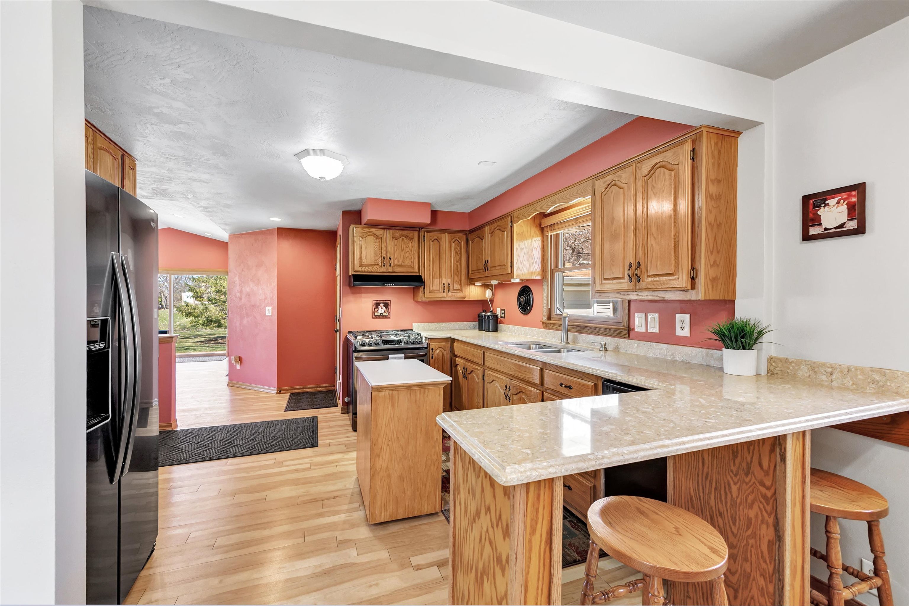 114 Wilson Avenue Appleton, WI 54915 - Photo 9 of 35