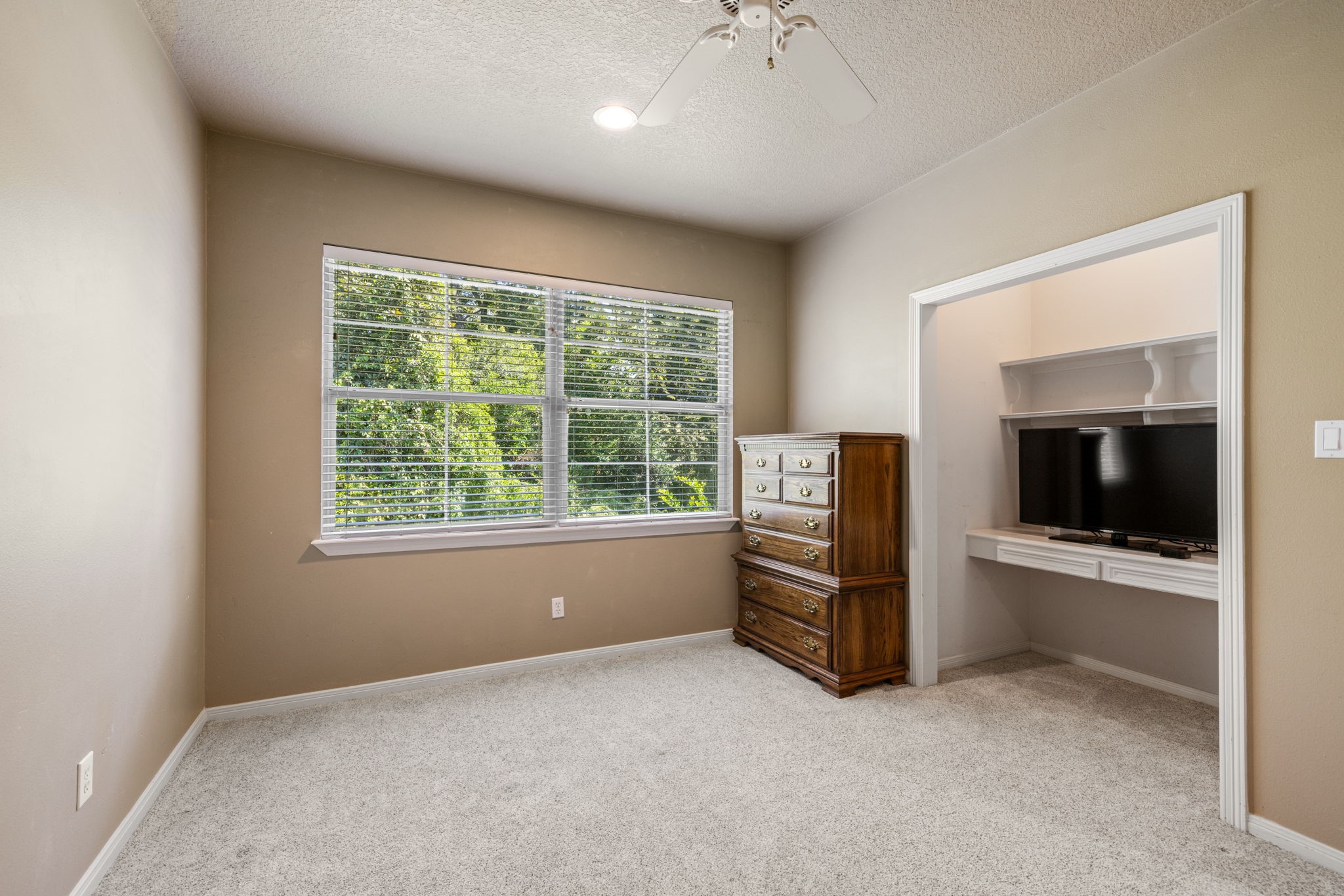 3018 McDonald Lane Spring, TX 77380 - Photo 20 of 48 an empty room with furniture and windows