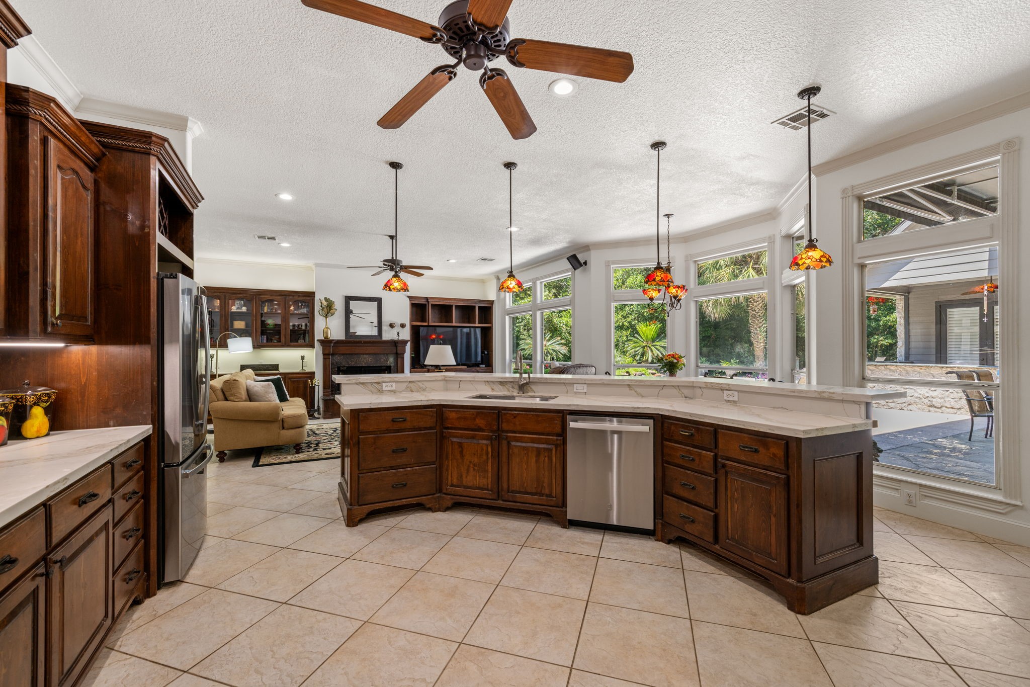 3018 McDonald Lane Spring, TX 77380 - Photo 7 of 48 a kitchen with lots of counter top space