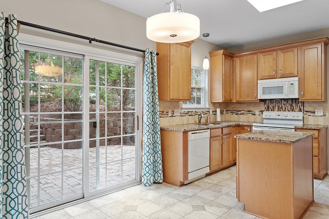 5705 Enoree Lane Raleigh, NC 27616 - Photo 4 of 30 Kitchen
