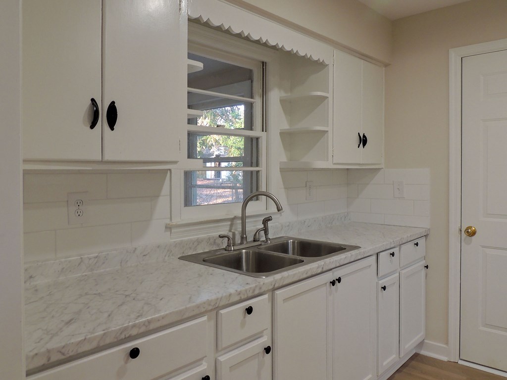 2218 Avalon Road Columbus, GA 31907 - Photo 16 of 31