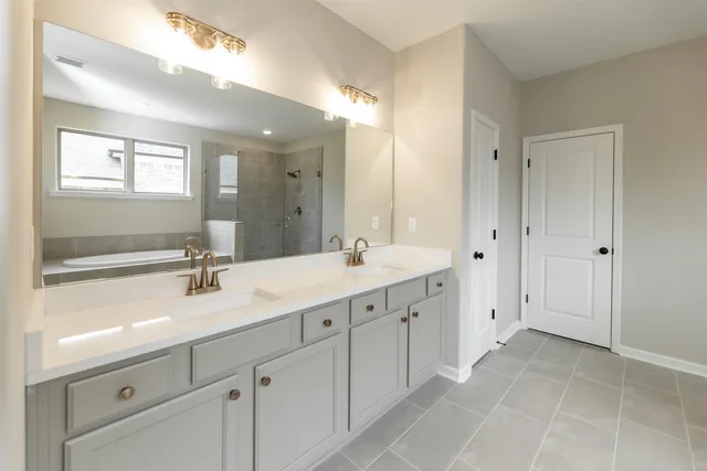 $394,900 | 290 St Andrews Drive, Oakland, TN 38060