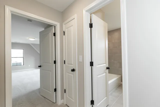 $394,900 | 290 St Andrews Drive, Oakland, TN 38060