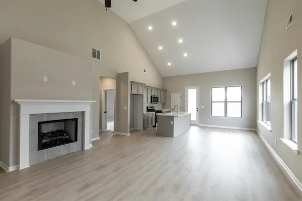 $394,900 | 290 St Andrews Drive, Oakland, TN 38060