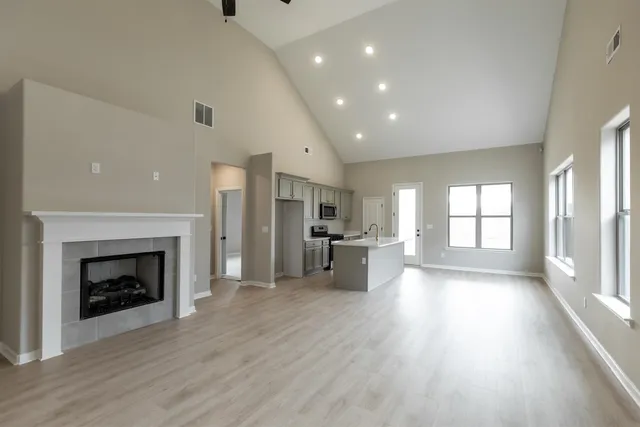 $394,900 | 290 St Andrews Drive, Oakland, TN 38060