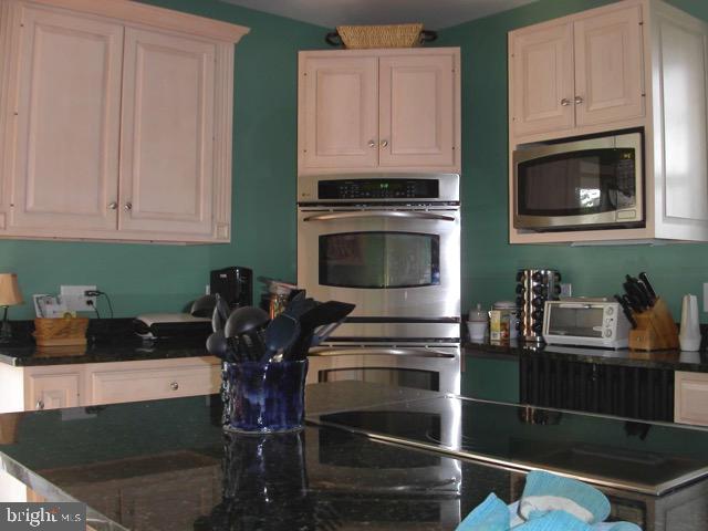 208 Valley Road Linthicum Heights, MD 21090 - Photo 11 of 37