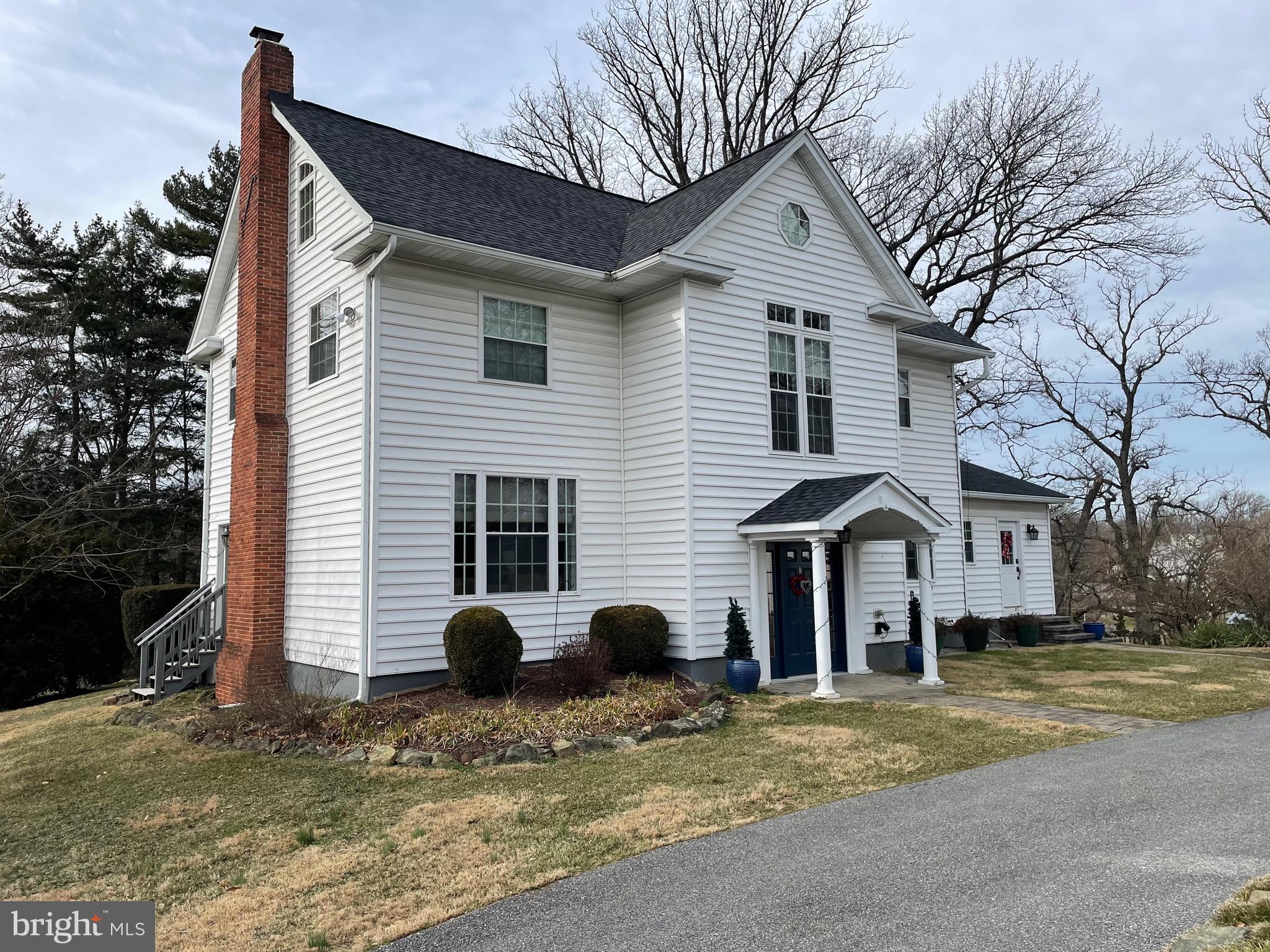 208 Valley Road Linthicum Heights, MD 21090 - Photo 5 of 37