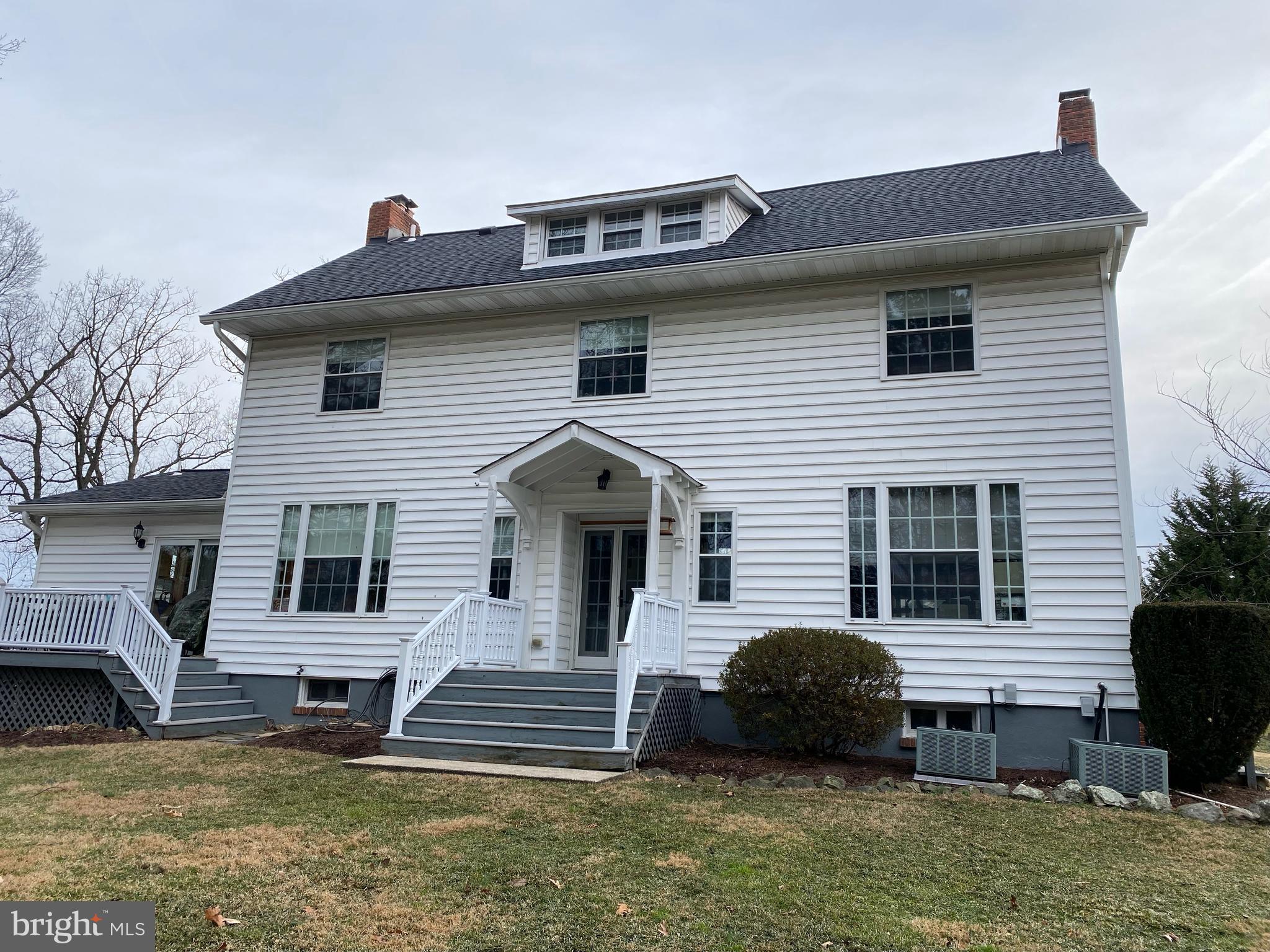 208 Valley Road Linthicum Heights, MD 21090 - Photo 10 of 37